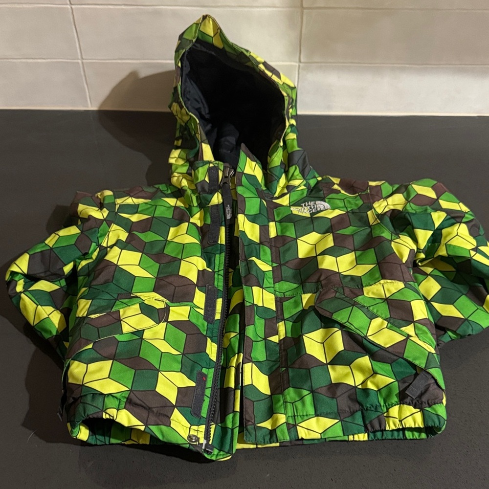 The North Face Kids Green Geometric Puffer Jacket 2t